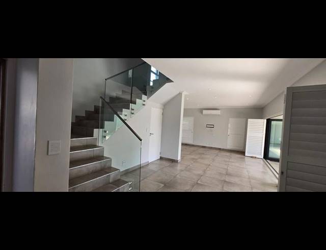 4 BEDROOM HOUSE FOR SALE IN SANDTON CENTRAL
